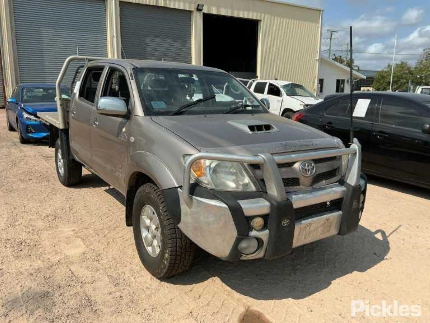 Toyota Hilux Rocker Assy Cover For Sale | Wholesale Car Parts
