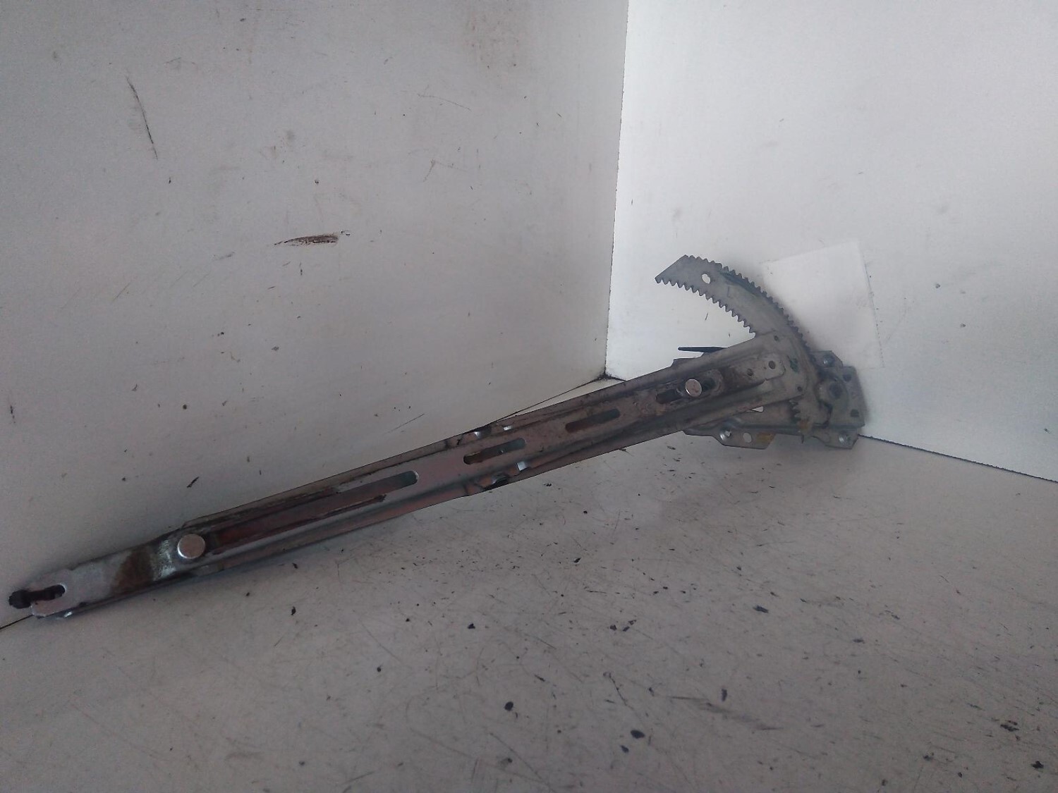 Mazda Bt50 Right Front Window Reg Motor For Sale Wholesale Car Parts