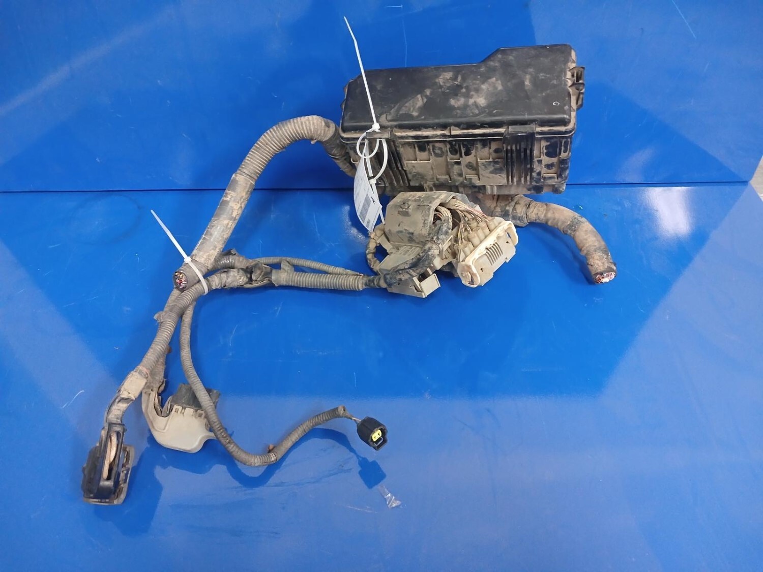 Toyota Hiace Fuse Box For Sale Wholesale Car Parts