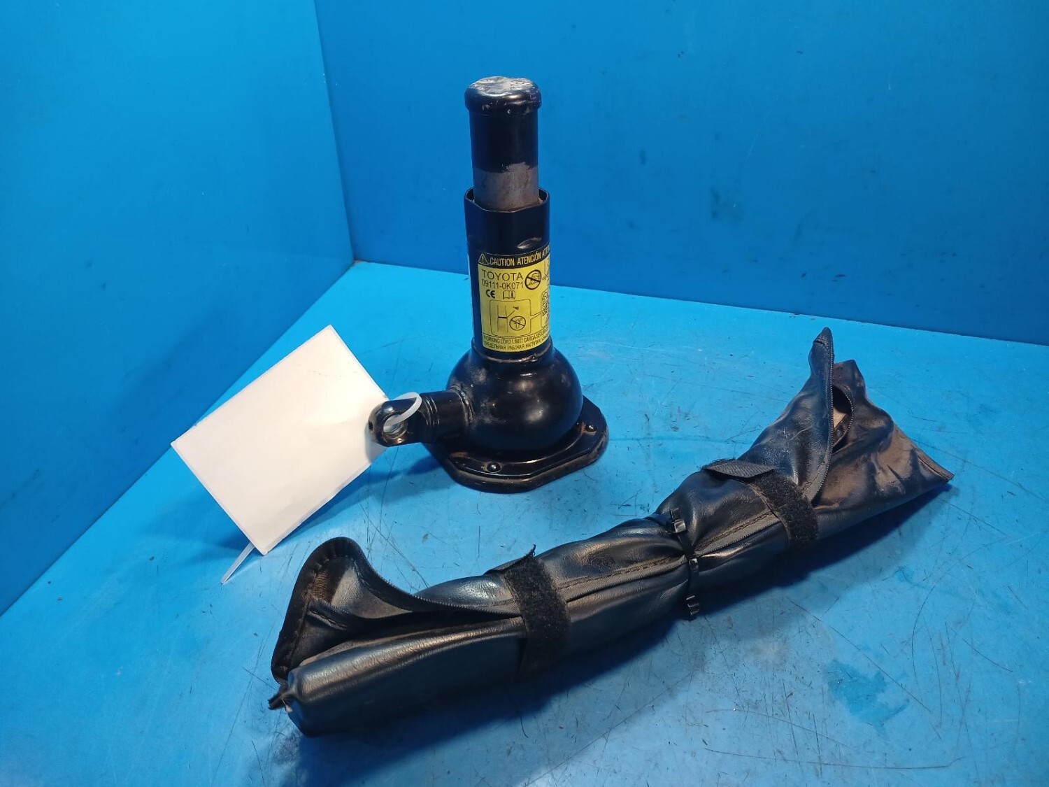 Toyota Hilux Jack Tool Kit For Sale Wholesale Car Parts