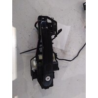 Ford Kuga Tf Rh Front/Lh Front Outer Door Handle