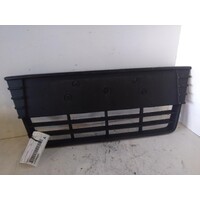 Ford Focus Lw  Bumper Grille
