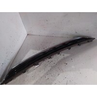 Ford Fiesta  Bumper Grille