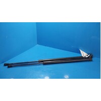 Nissan Xtrail T32 Pair Of Tailgate Struts