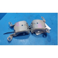 Toyota Landcruiser 200 Series, Lower Pair Of Tailgate Hinges