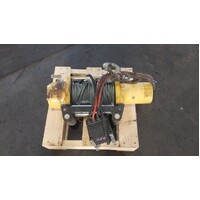 Sherpa 4X4 Mustang 9500Lb Steel Cable Winch