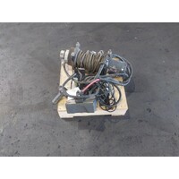 Warn Magnum 8K Steel Cable Winch With Guide Plate And All Wiring
