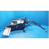 Toyota Rav4 Xa40 Left Side Engine Bay Fuse Box