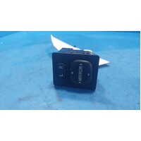 Toyota Hilux, Mirror Switch