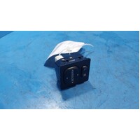 Toyota Hilux, Mirror Switch