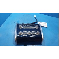 Nissan Pathfinder R52  Front Heater Air Cond Controls