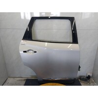 Nissan Pathfinder R52, Right Rear Door