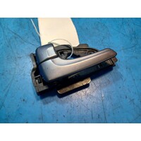 Hyundai Ix35 Lm Series Left Front/Rear Inner Grey Door Handle