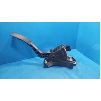 Nissan Navara D40 Accelerator Pedal