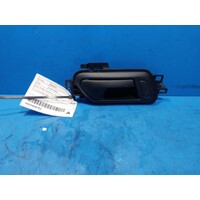Volkswagen Amarok 2H Righ Front Inner Black Door Handle