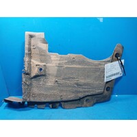 Mitsubishi Pajero Nt-Nx Left Guard Liner