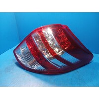 Toyota Rav4 Aca33 Right Taillight In Body