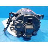 Nissan Pathfinder R52 Right Bumper Foglamp