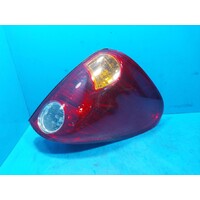 Mitsubishi Triton Ml/Mn  Right Taillight In Body