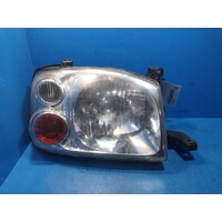 Nissan Navara D22 Right Headlamp