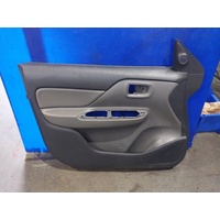 Mitsubishi Triton Mq-Mr Left Front Door Trim