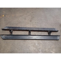 Nissan Navara Np300 Dual Cab, Side Step Assembly