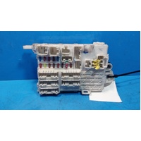 Toyota Hilux Petrol Under Dash Fuse Box