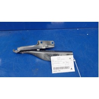 Nissan Navara Np300 Left Side Bonnet Hinge