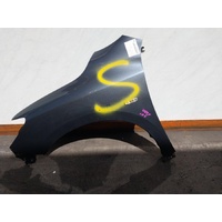 Nissan Pathfinder R52 Left Guard