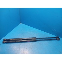 Hyundai I30 Gd Pair Of Tailgate Struts