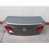 Holden Commodore Vf  Bootlid