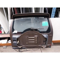 Mitsubishi Pajero Nt-Nw, Tailgate