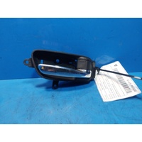 Nissan Pathfinder R52 Right Front Inner Door Handle