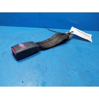 Mitsubishi Triton Mn Centre Front Seat Belt Stalk Only