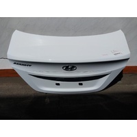 Hyundai Accent Rb Bootlid