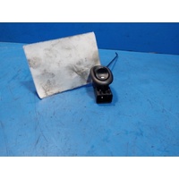 Holden Commodore Vt-Vz, Right Rear Power Window Master Switch