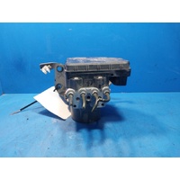 Toyota Hilux P/n 4454071240 Abs Pump