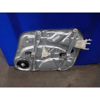 Hyundai I30 Fd Left Front Door Window Reg Assy