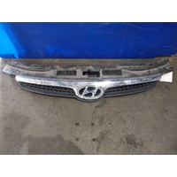 Hyundai I30 Fd Centre Bumper Grille