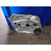 Hyundai I30 Fd Left Front Door Window Reg Assy