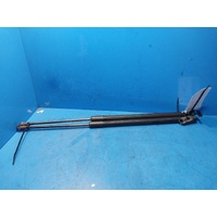Nissan Xtrail T31  Pair Of Tailgate Struts