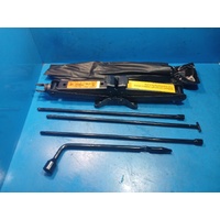 Nissan Navara Np300  Jack Tool Kit
