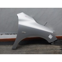 Nissan Pathfinder R52 Right Guard