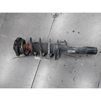 Volkswagen Golf Gen 5  Right Front Strut