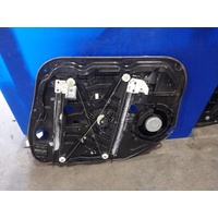 Hyundai Tucson Tl Left Front Door Window Reg Assy