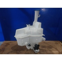 Hyundai I30 Pd Washer Bottle
