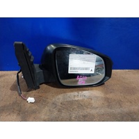 Toyota Hilux  Right Door Mirror