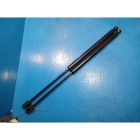 Hyundai Getz Tb  Pair Of Tailgate Struts