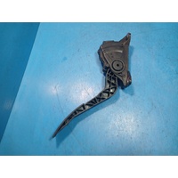 Nissan Navara Np300, Accelerator Pedal