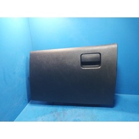 Mitsubishi Outlander Zk, Glove Box